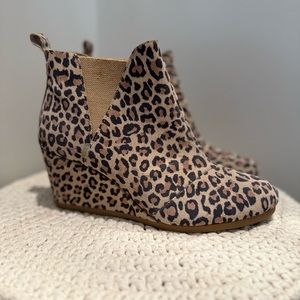 Tom’s leopard wedge bootie